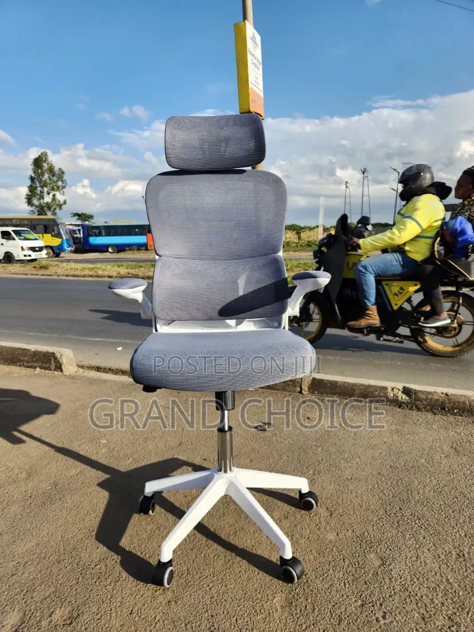 Executive Office Desk Chair -White Grey