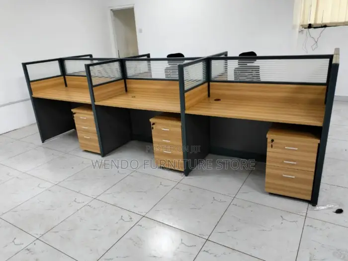 Office Workstation : 6-Way Modular Office Workstation