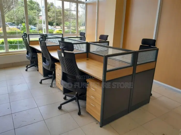 Office Workstation : 6-Way Modular Office Workstation