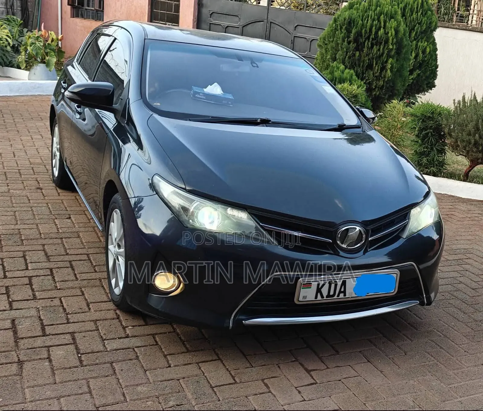 Toyota Auris 2013 Black