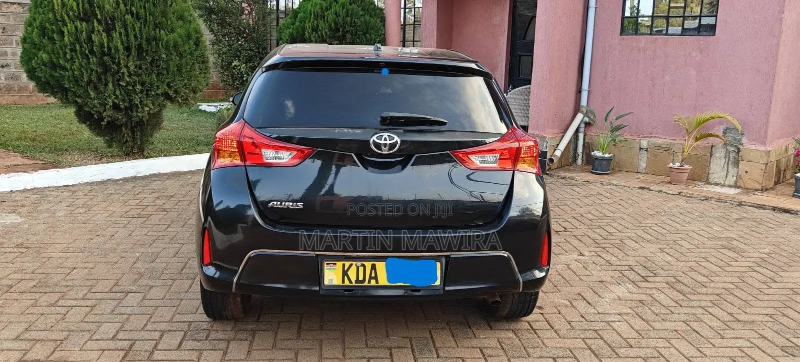 Toyota Auris 2013 Black