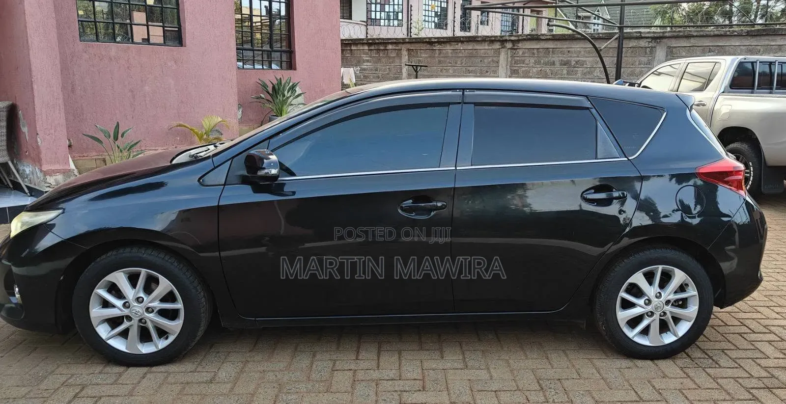 Toyota Auris 2013 Black