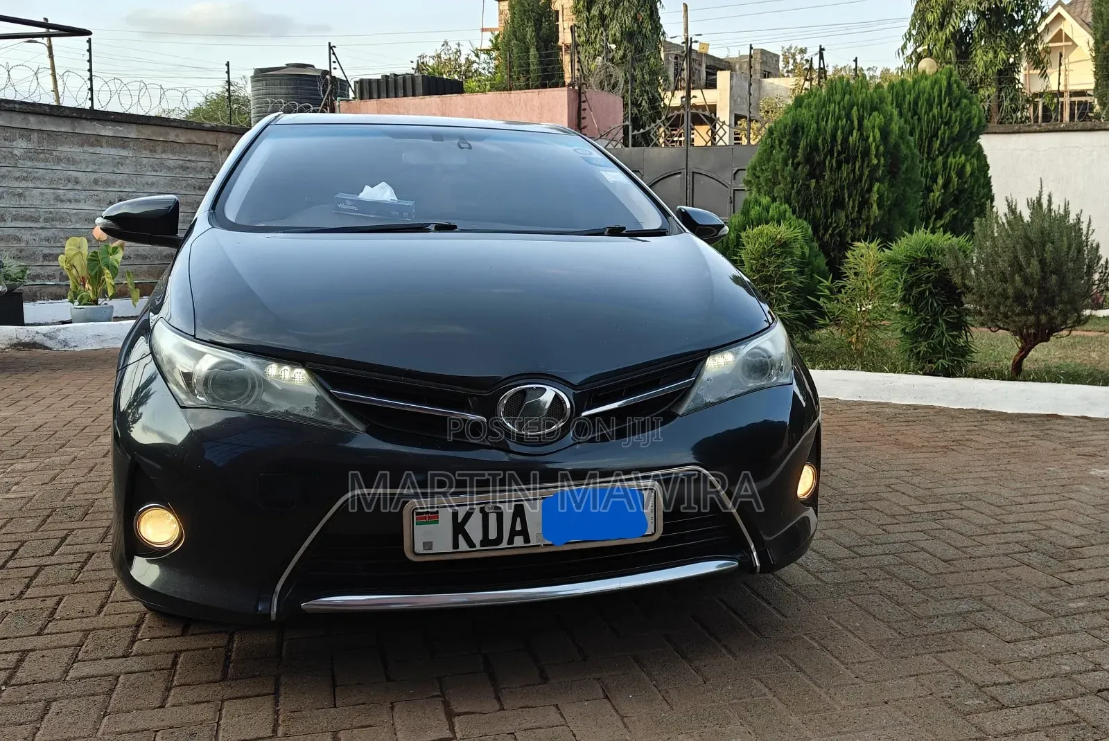 Toyota Auris 2013 Black