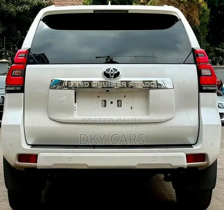 Toyota Land Cruiser Prado 2021 Pearl