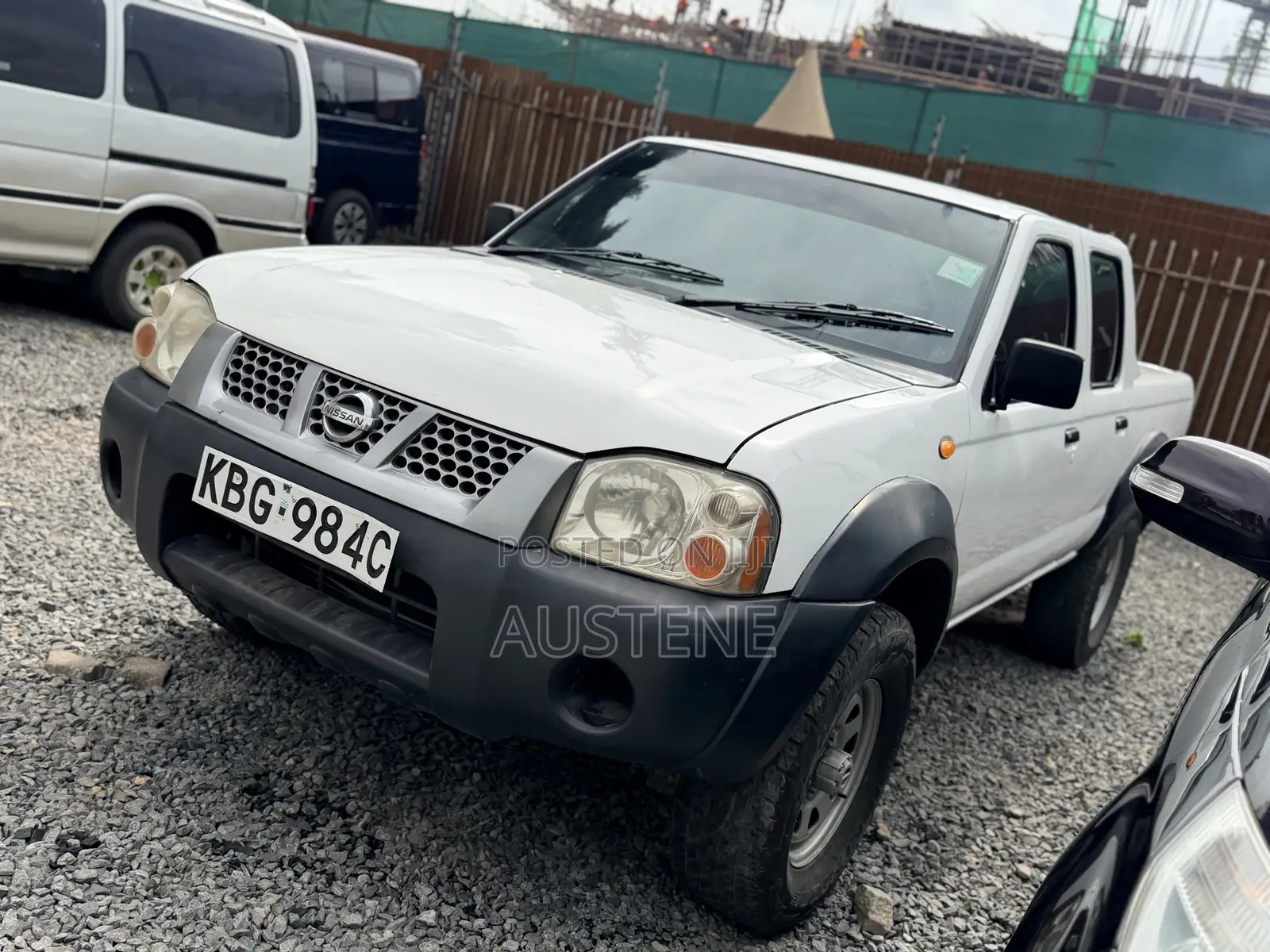 Nissan Hardbody 2009 White