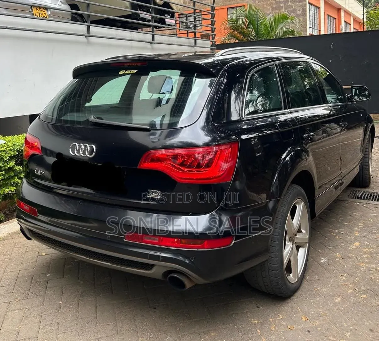 Audi Q7 2010 Black