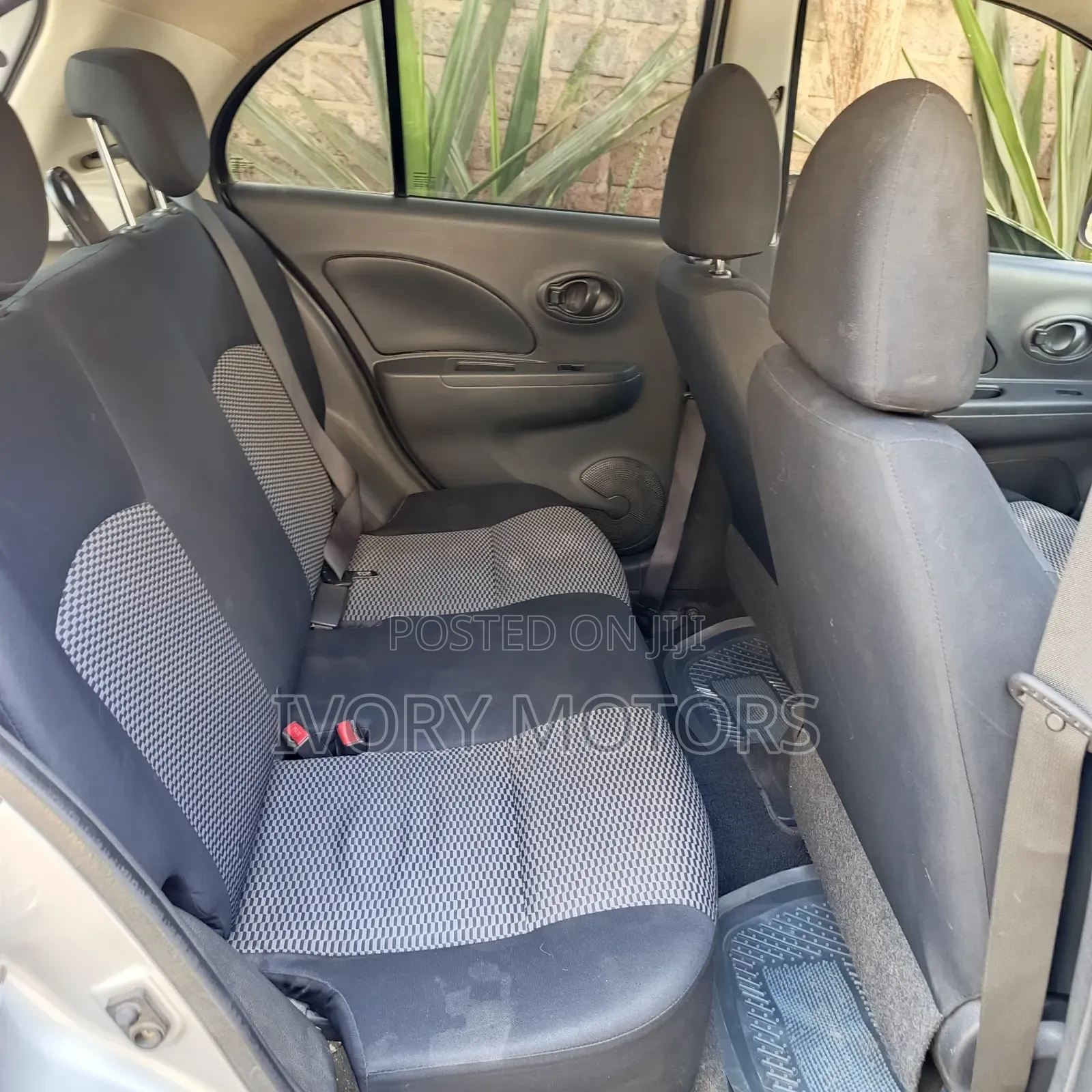 Nissan March 2015 Silver