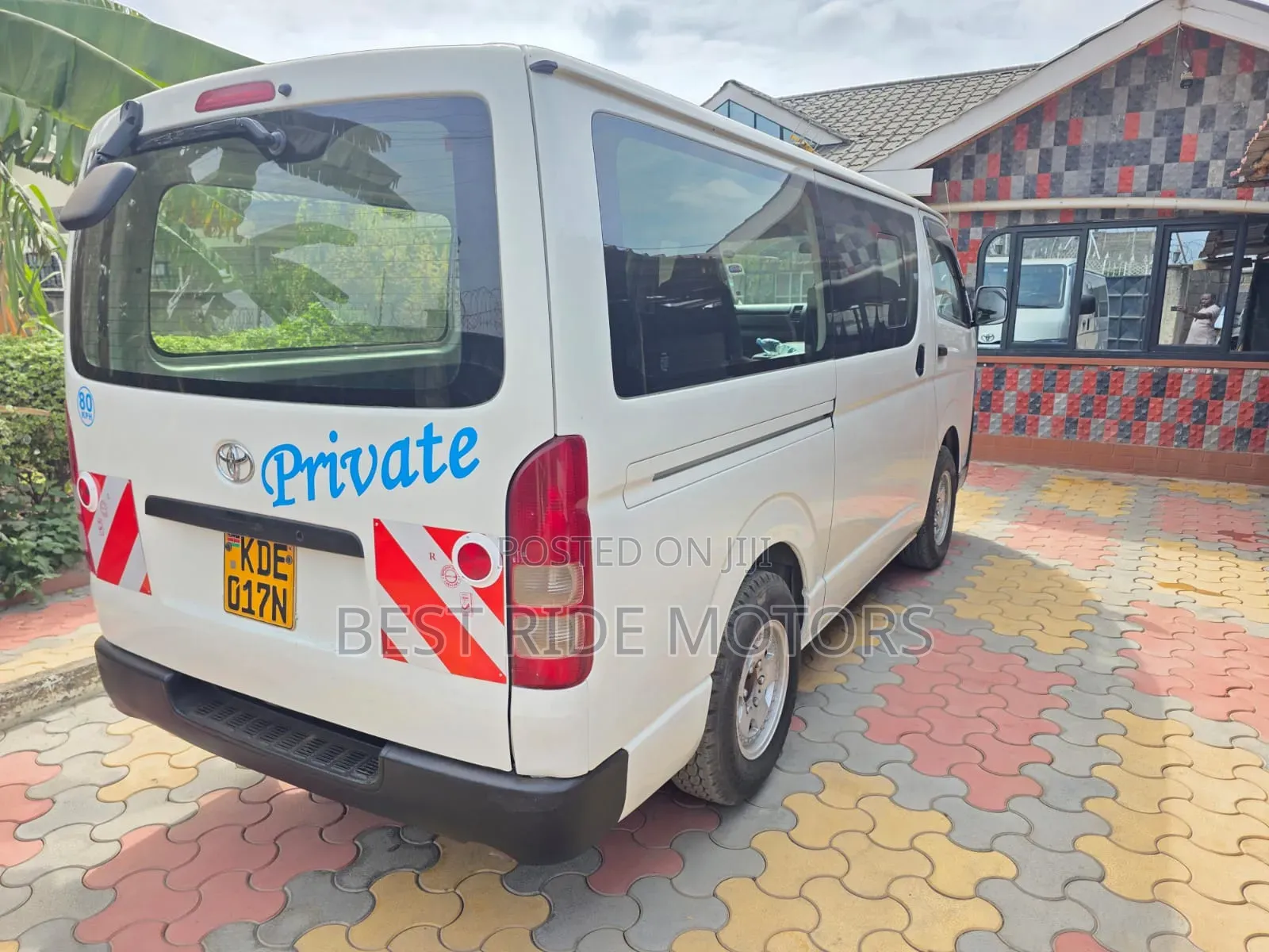 Toyota HiAce 2014 White