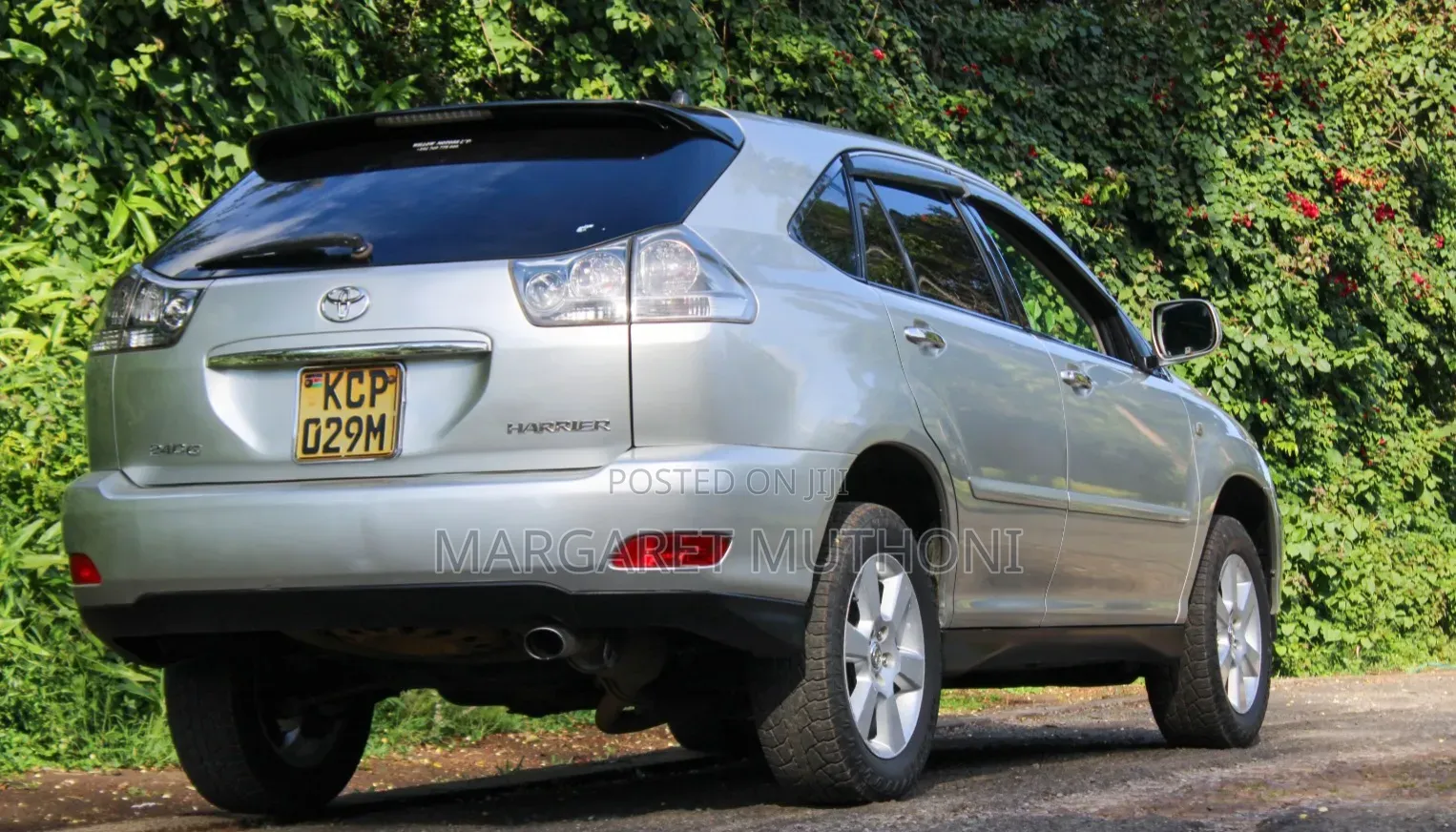 Toyota Harrier 2011 Silver