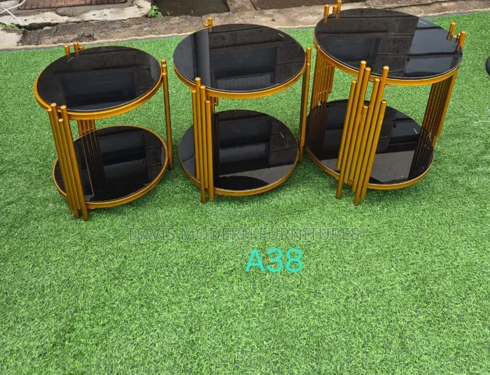 3 Round Nesting Coffee Table