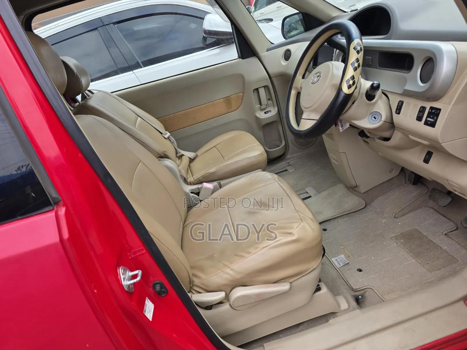 Toyota Porte 2007 Red