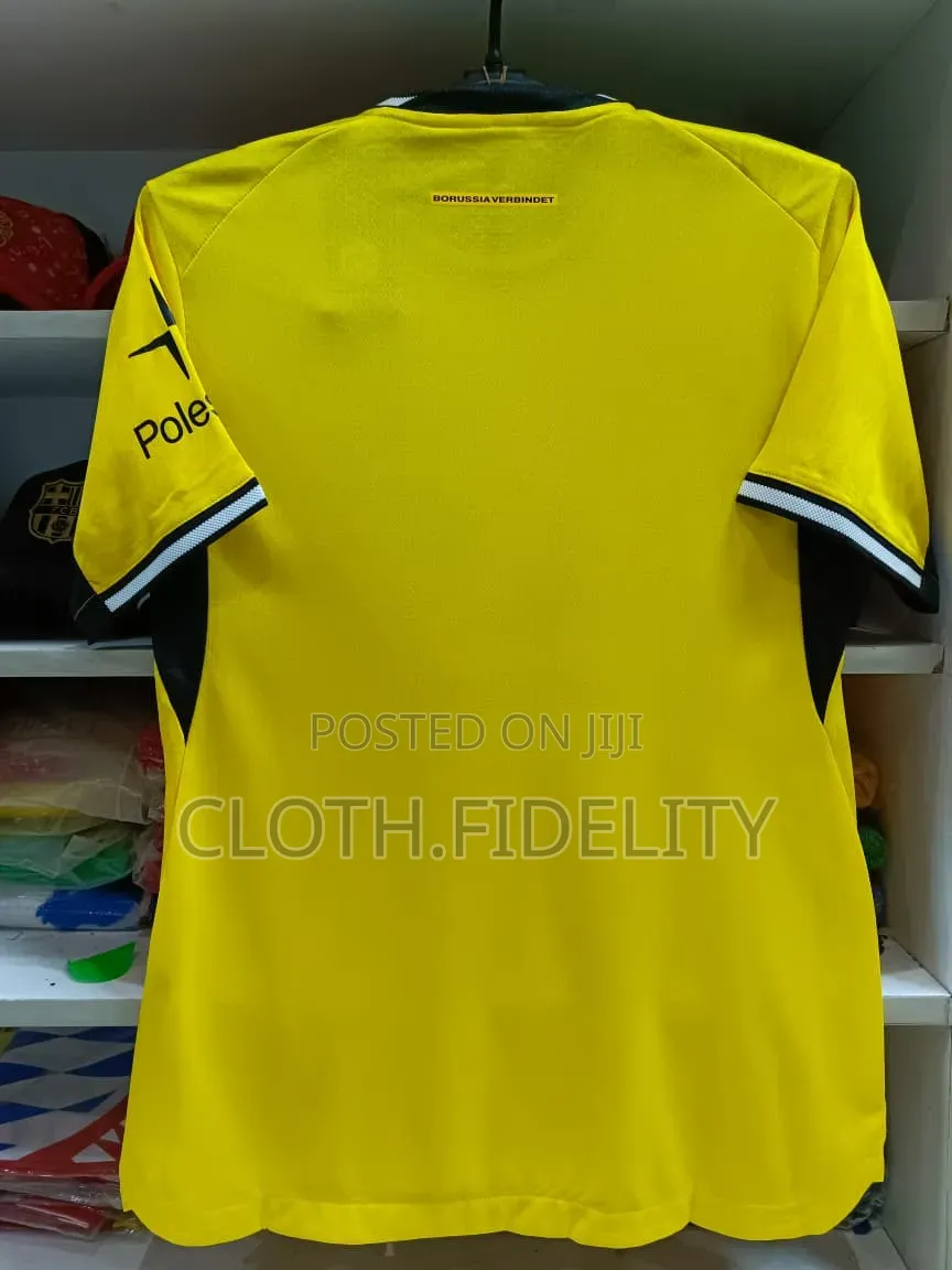 Borrusia Dortmund Home Player's Version Jersey 26/27.