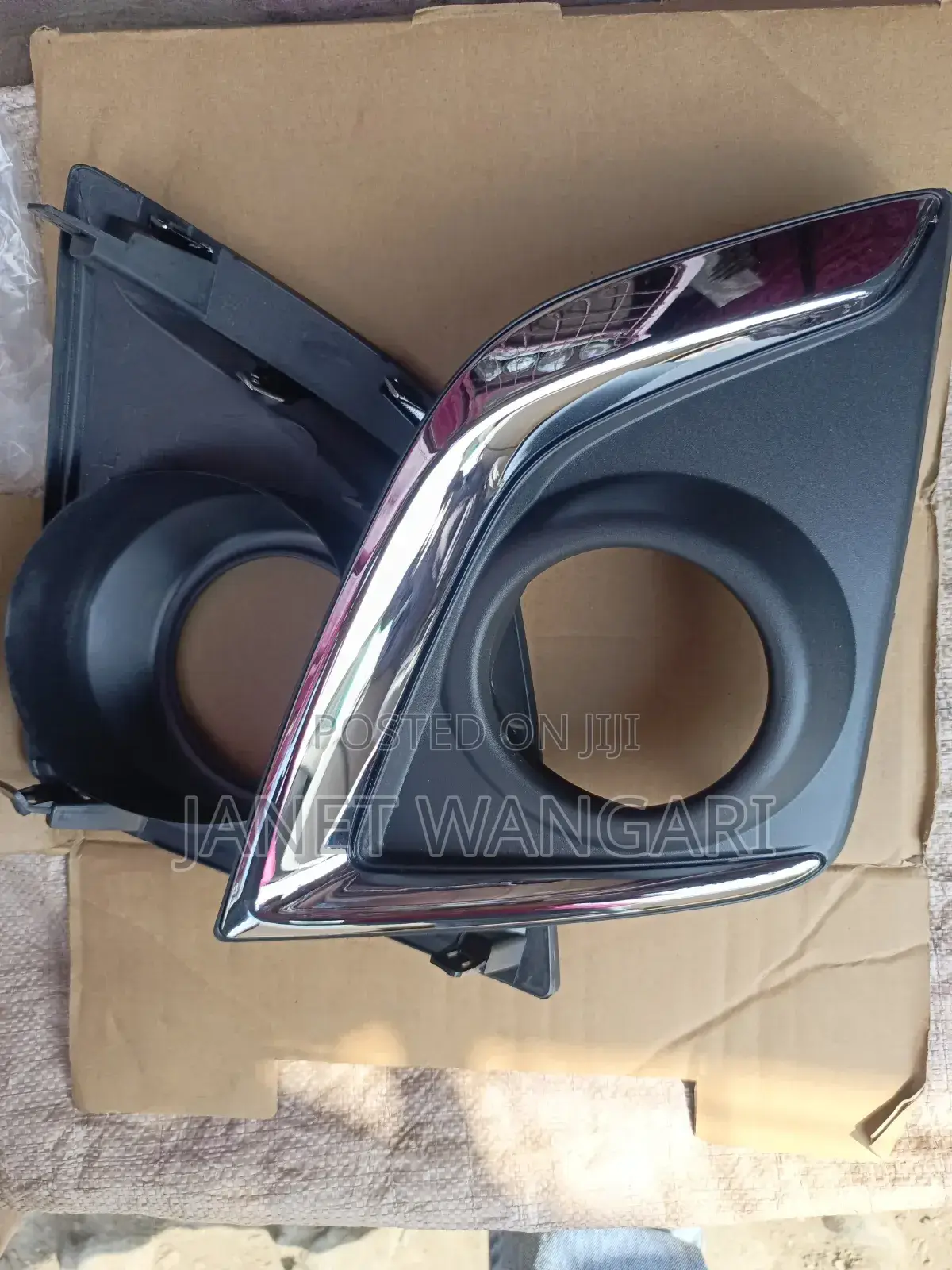 Foglight Cover ISUZU Dmax New Model