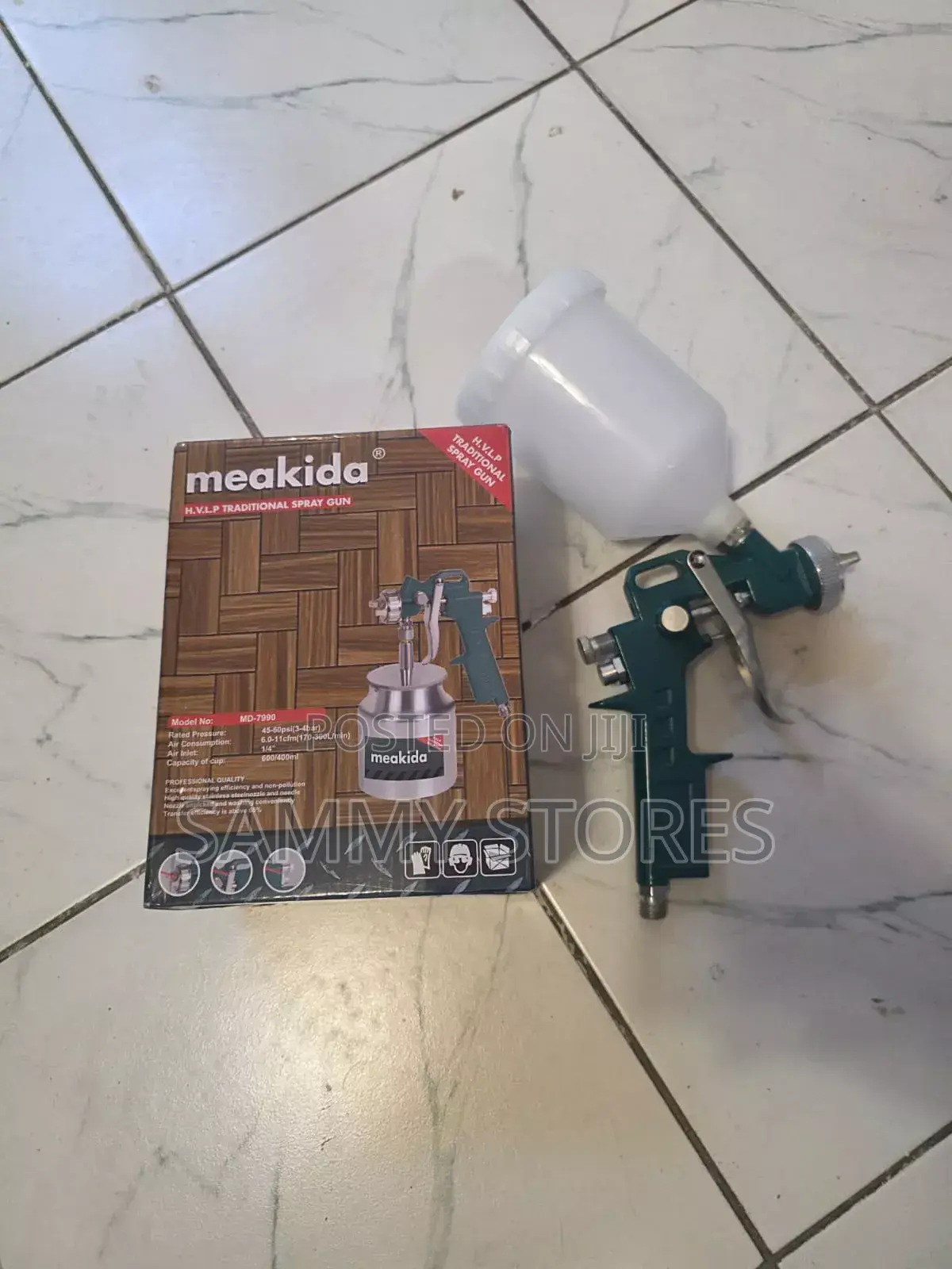 Meakida MD-7990 Air Spray Gun – 600ml Paint Cup Wood Metal Painting
