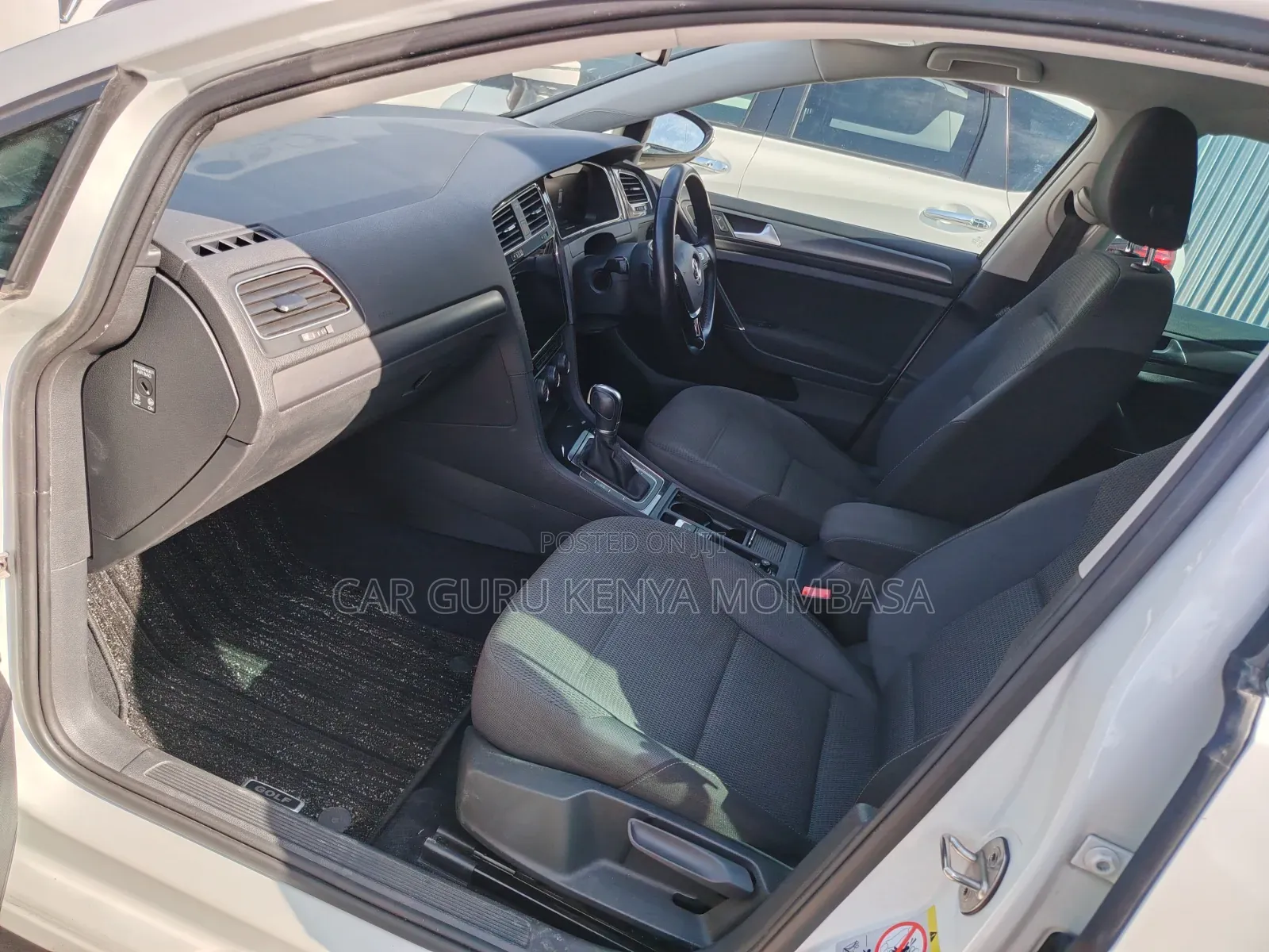 Volkswagen Golf 2019 White