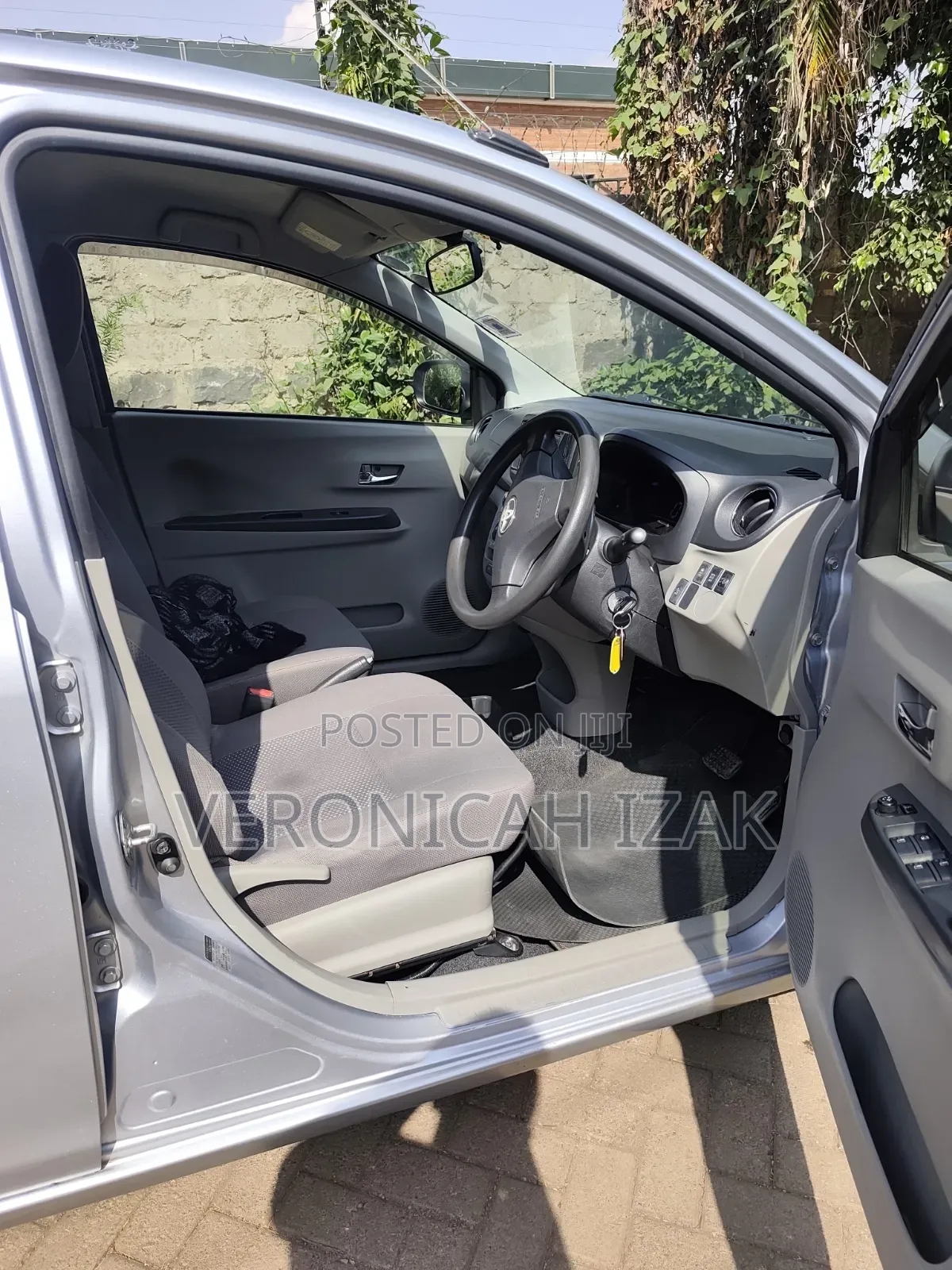 Daihatsu Mira 2016 Silver