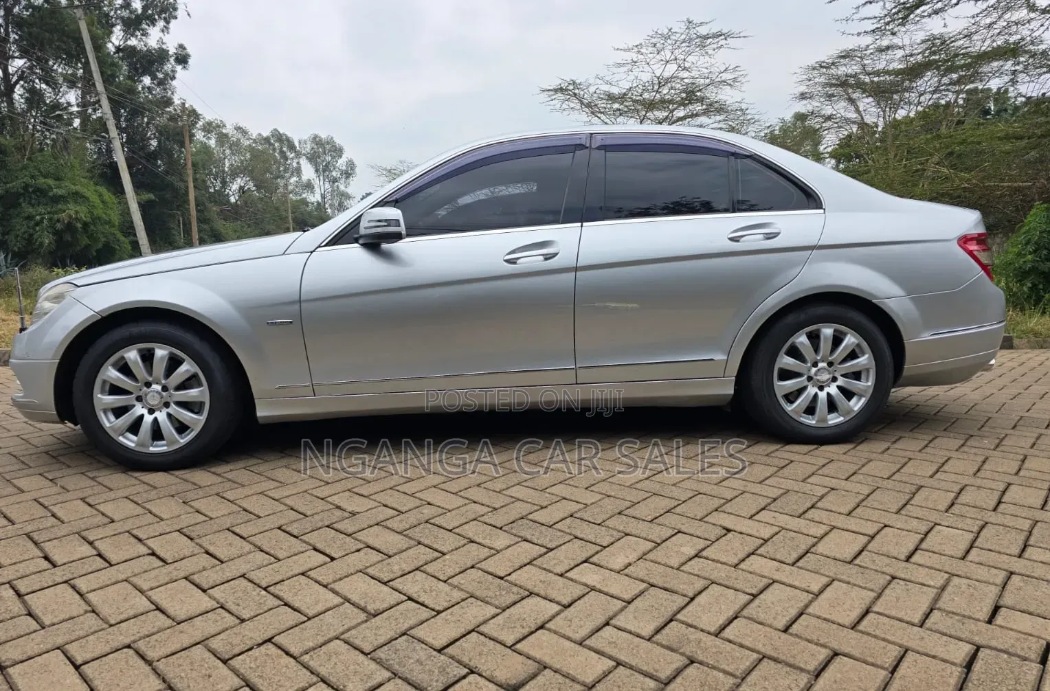Mercedes-Benz C200 2012 Silver