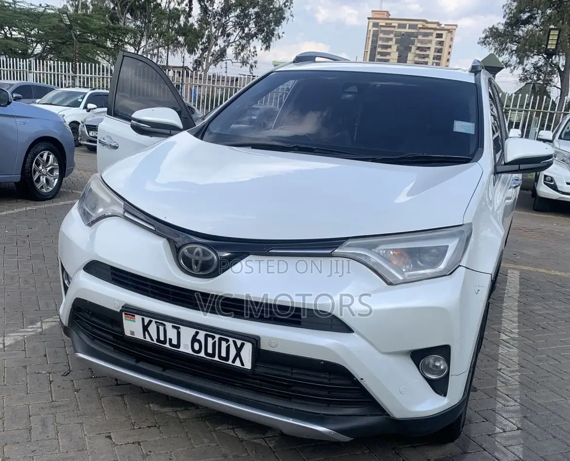 Toyota RAV4 2015 White