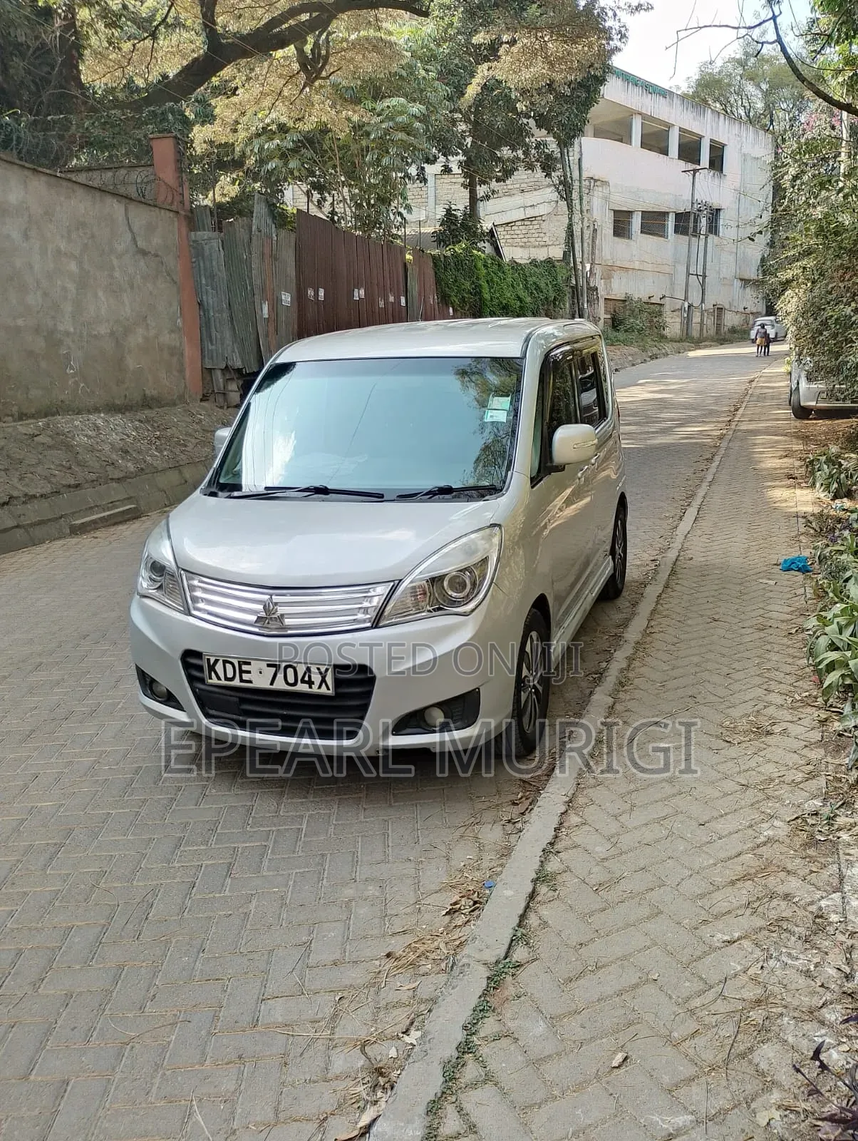 Mitsubishi Delica 2015 Silver