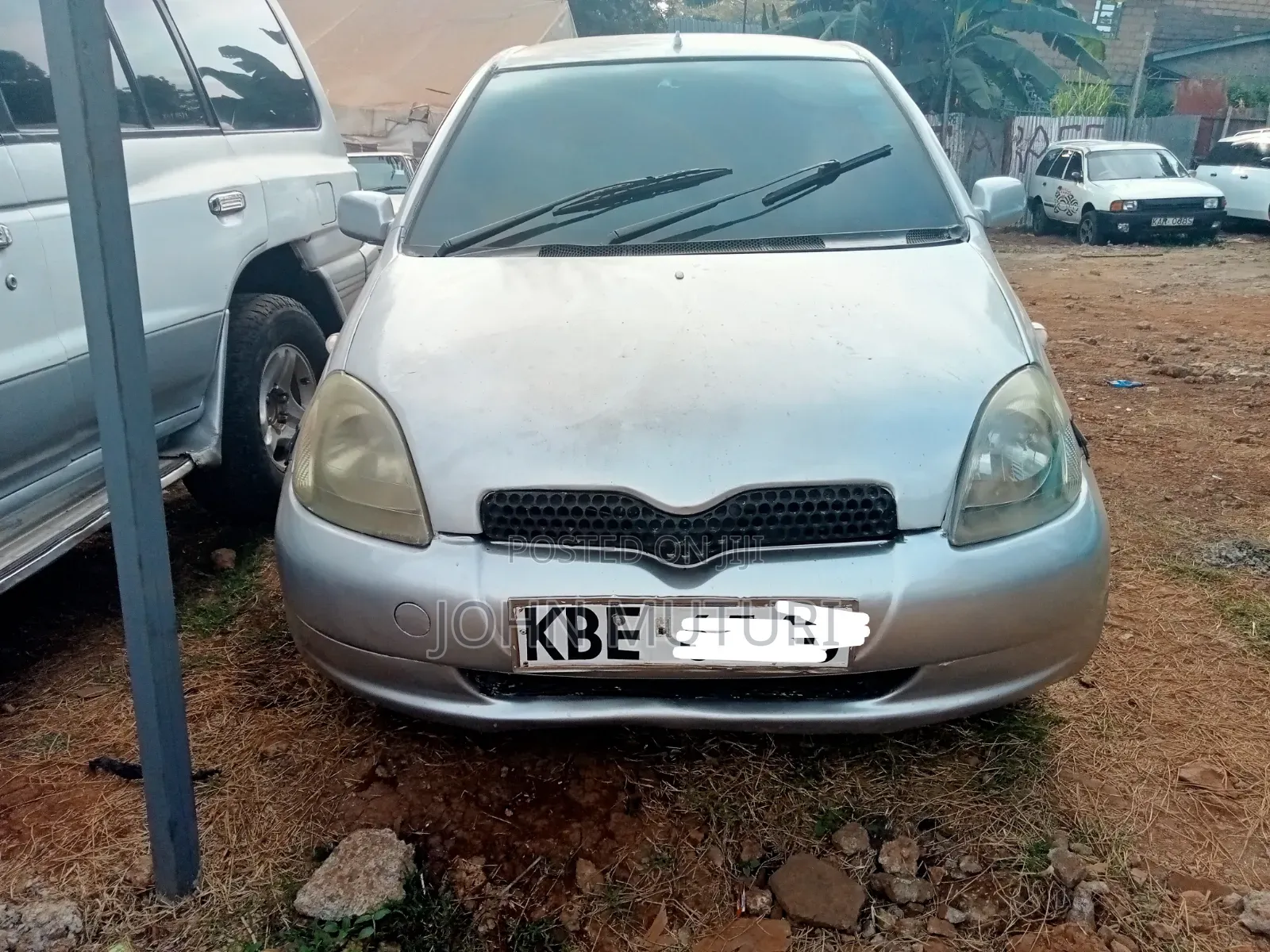 Toyota Vitz 1999 Silver