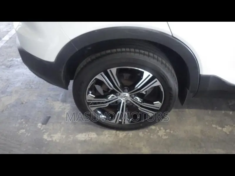 Volvo XC40 2019 Pearl