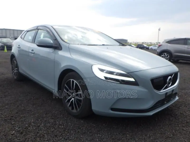 Volvo V40 2019 Blue