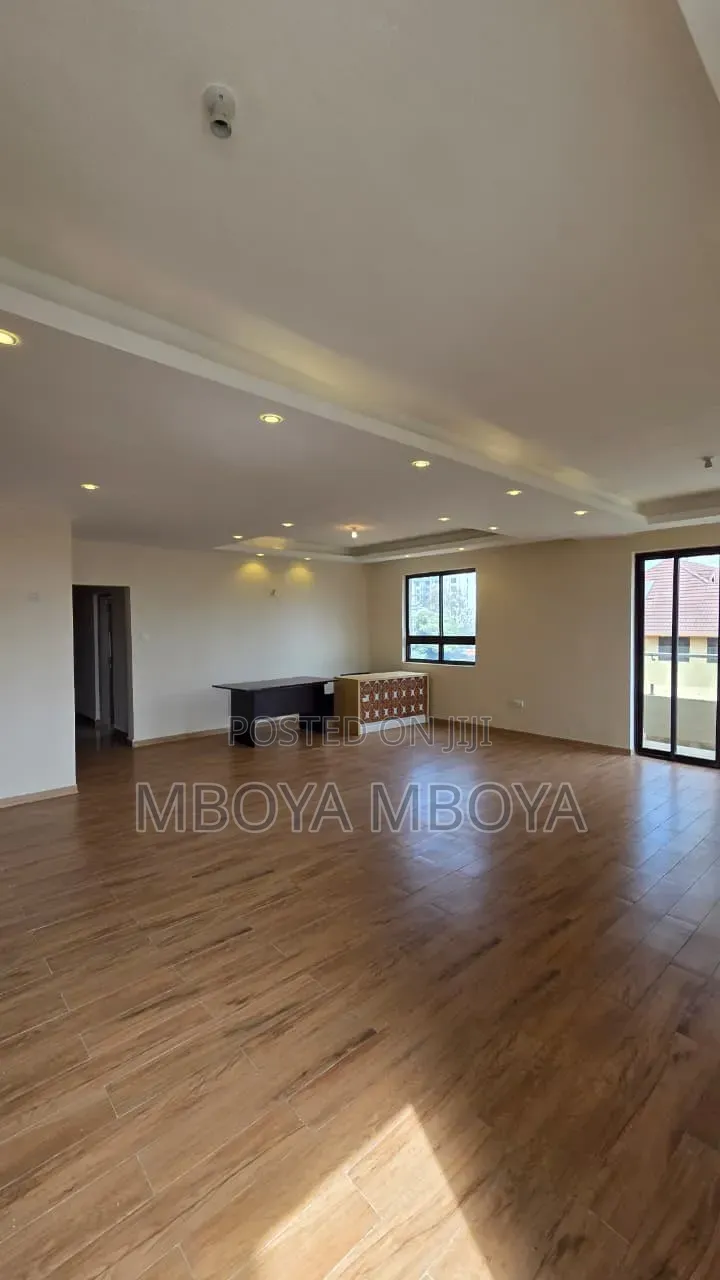 5bdrm Apartment in Parklands for rent