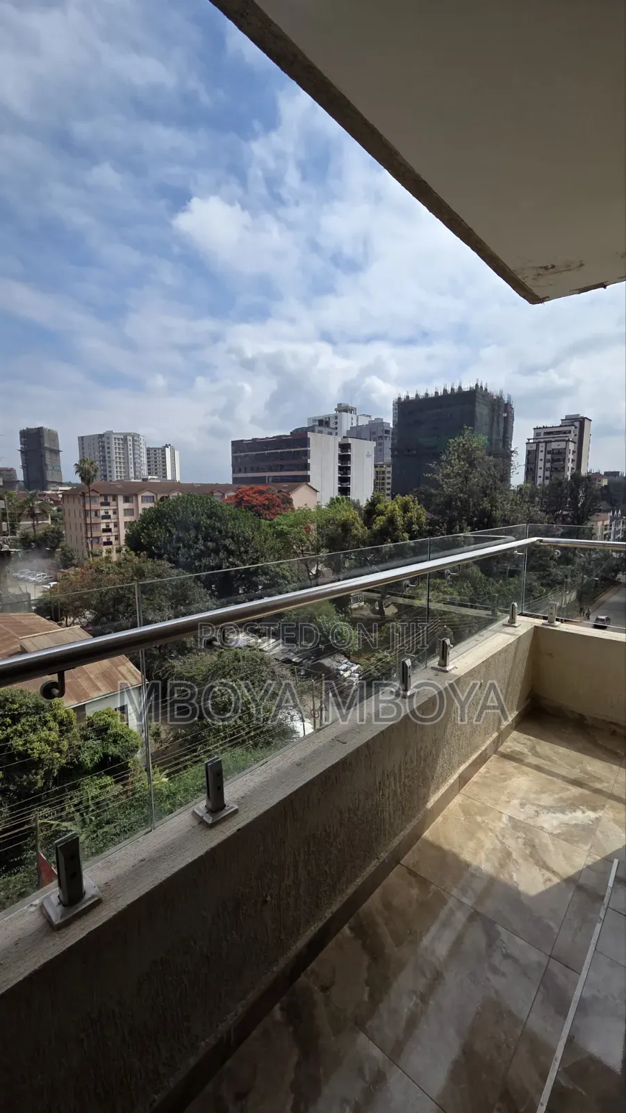 5bdrm Apartment in Parklands for rent
