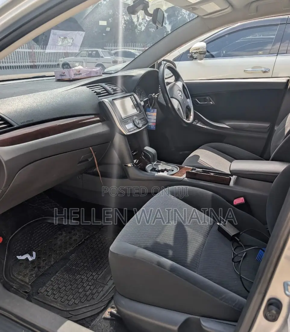 Toyota Allion 2014 Silver
