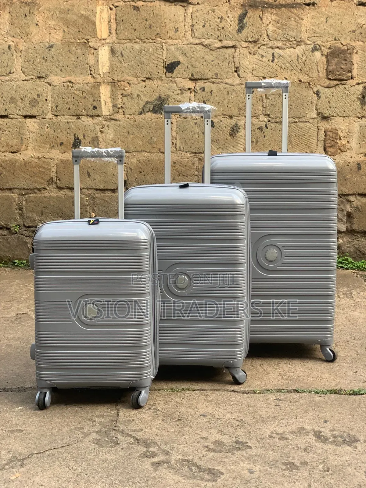 3 in 1 Unbreakable PP Suitcases With Strap Keep Clothing Neatly Packed
