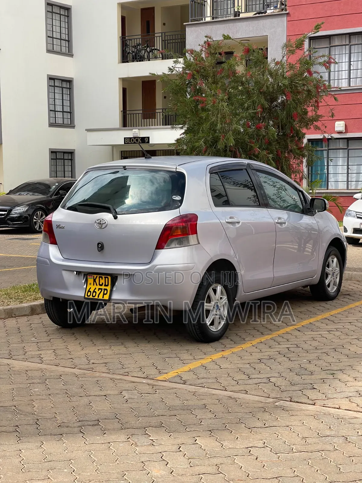Toyota Vitz 2008 Silver