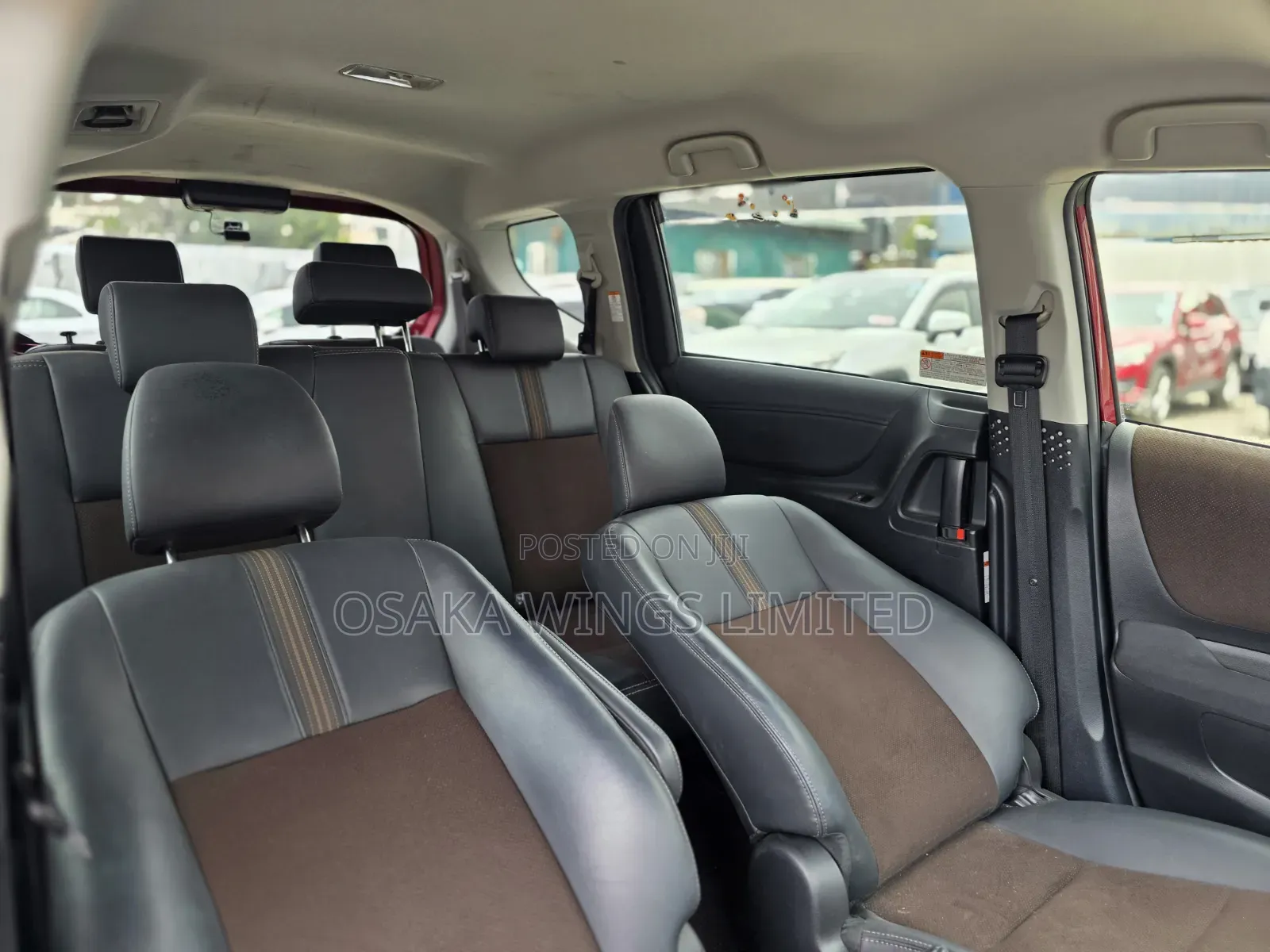 Toyota Sienta 2019 Red