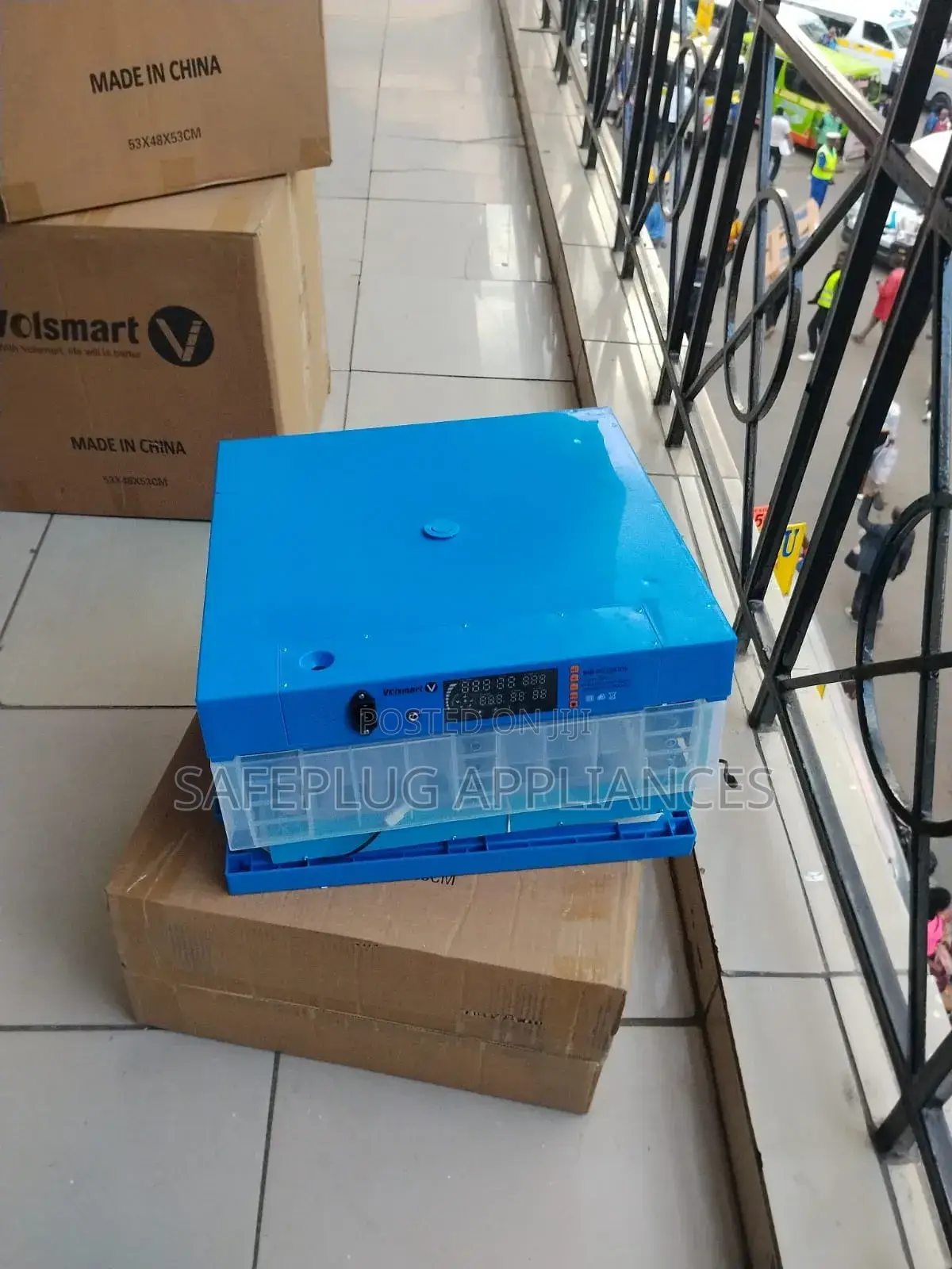 64 Eggs Automatic Incubator With Digital Temperature Control