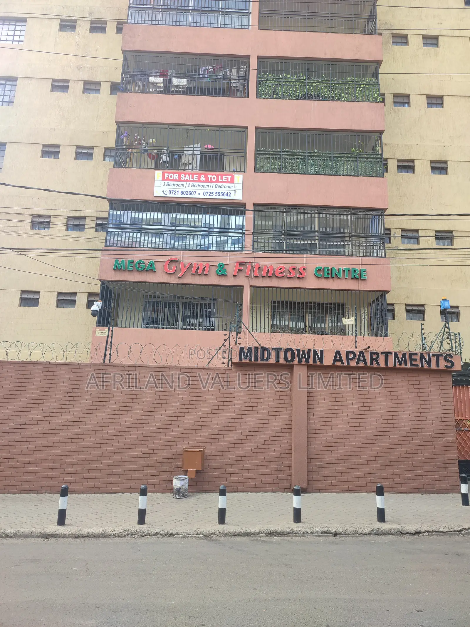 3bdrm Apartment in Midtown Apartments, for rent