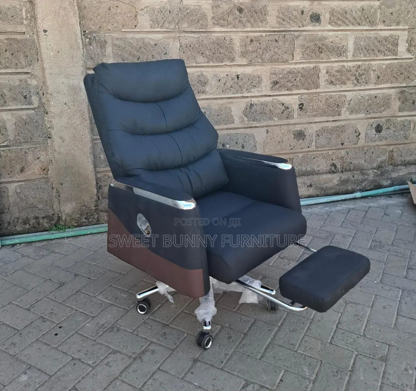 Leather Exacative Chair