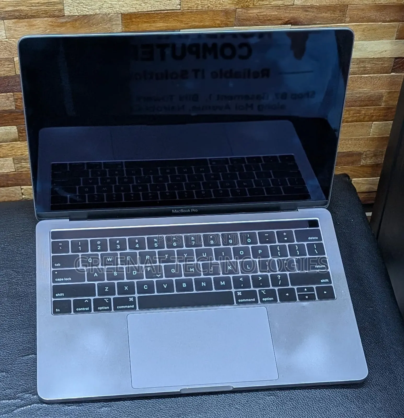 Laptop Apple MacBook Pro 2018 16GB Intel Core i7 SSD 1T