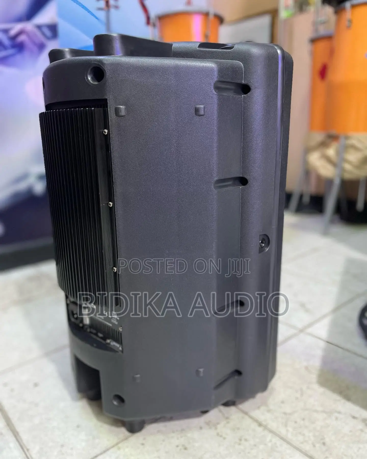 Soundking Heavy-Duty Plastic Cabinet Stage Monitor and PA Speaker
