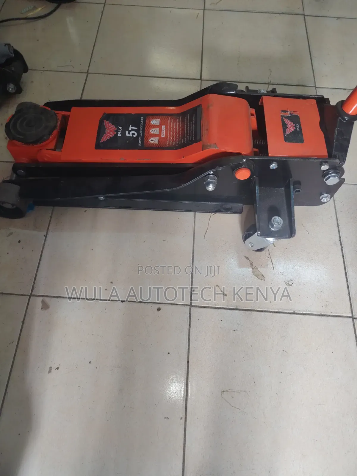 High Quality Heavy Duty Steel Trolley Jack Machine 5tns Sunshine