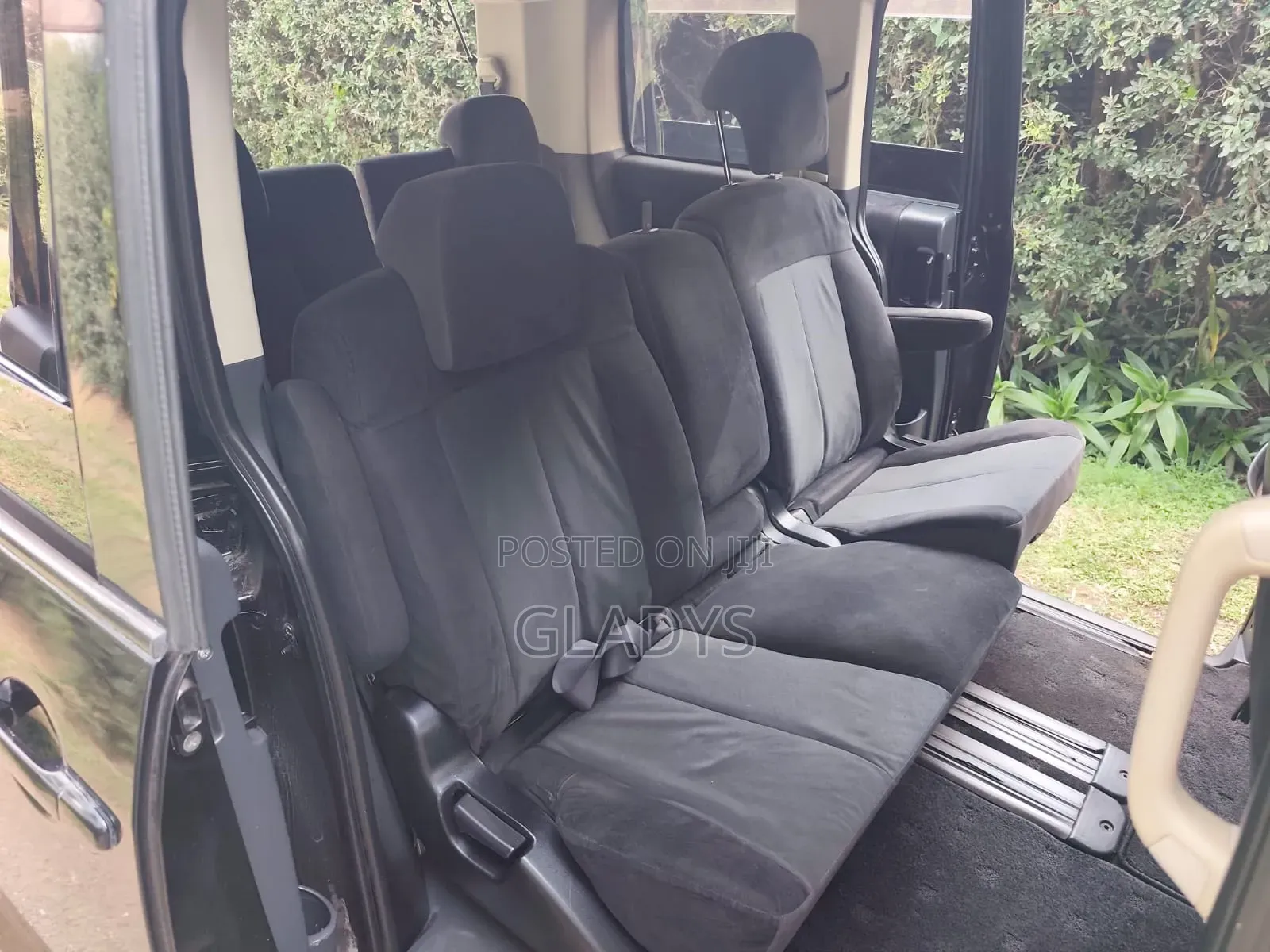 Mitsubishi Delica 2007 Black