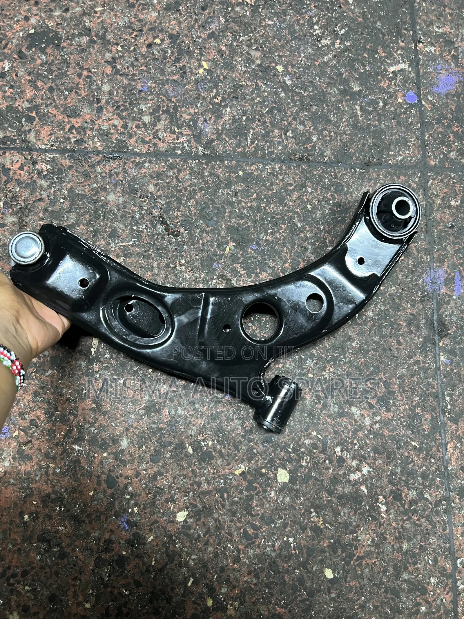 Control Arm Toyota Passo