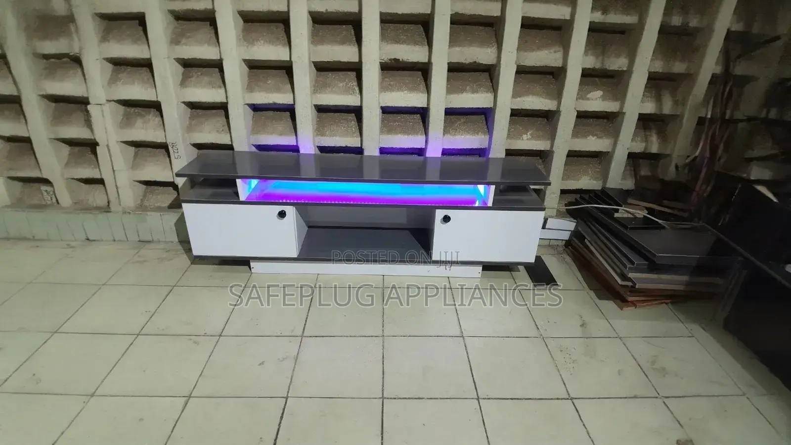 Modern Oslo 5FT TV Stand Entertainment Unit With Open Storage