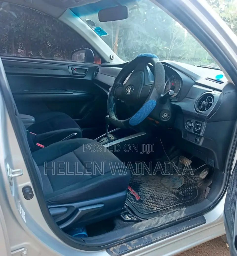 Toyota Corolla Fielder 2015 Silver