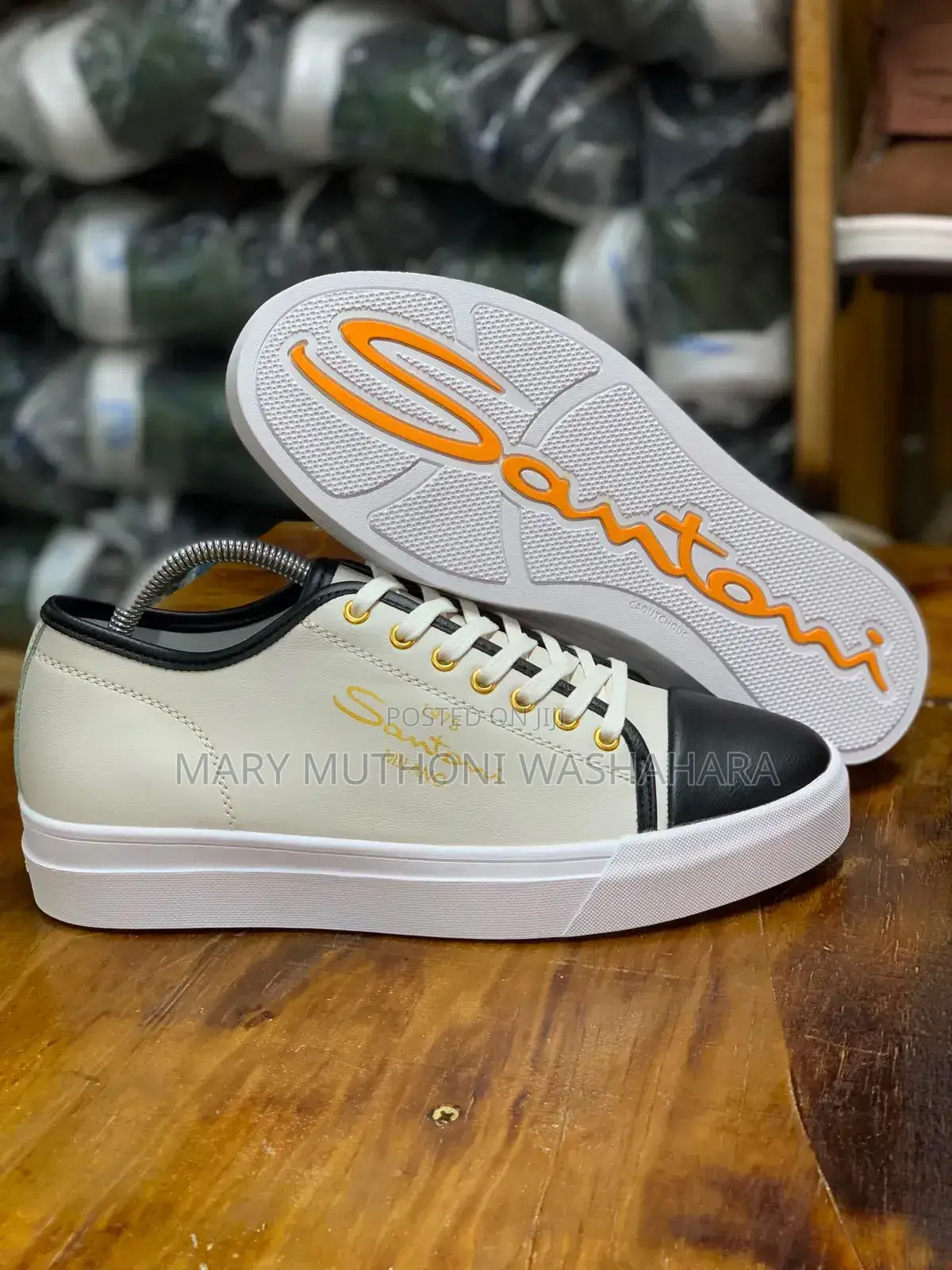 Santonial Shoes