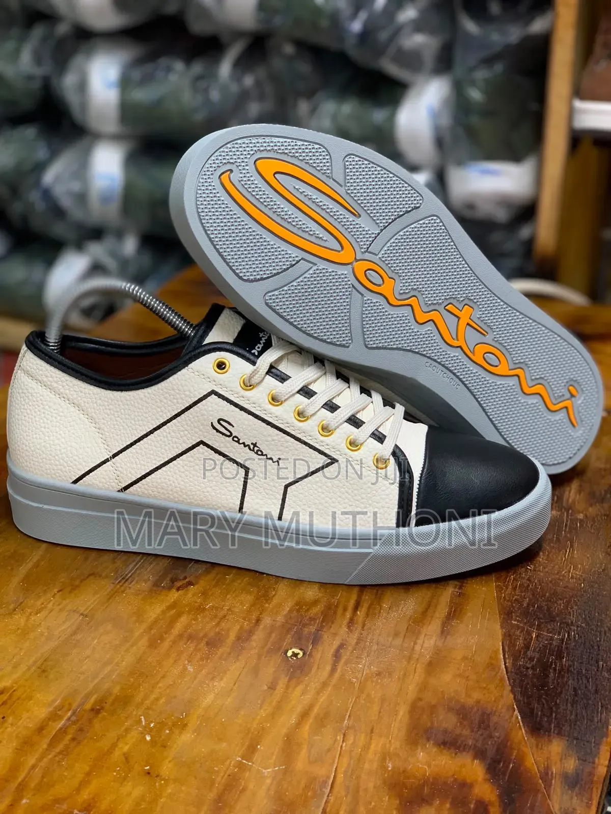 Santonial Shoes