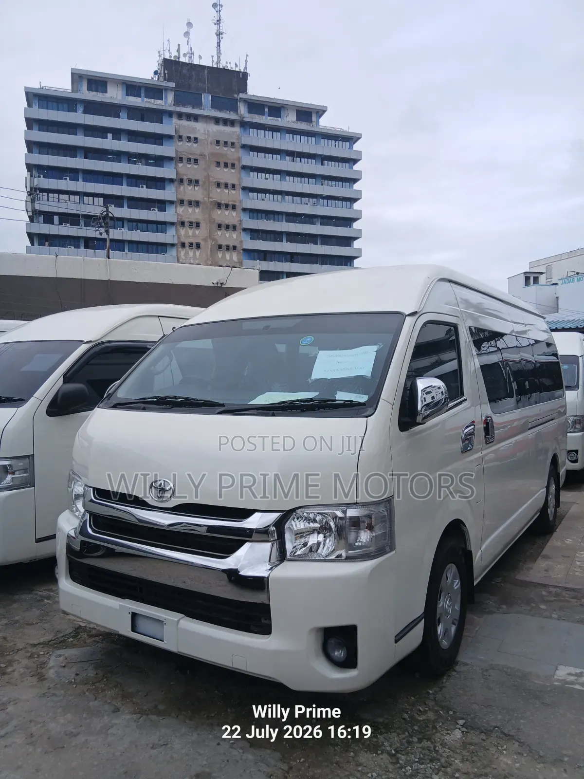 Toyota HiAce 2019 White