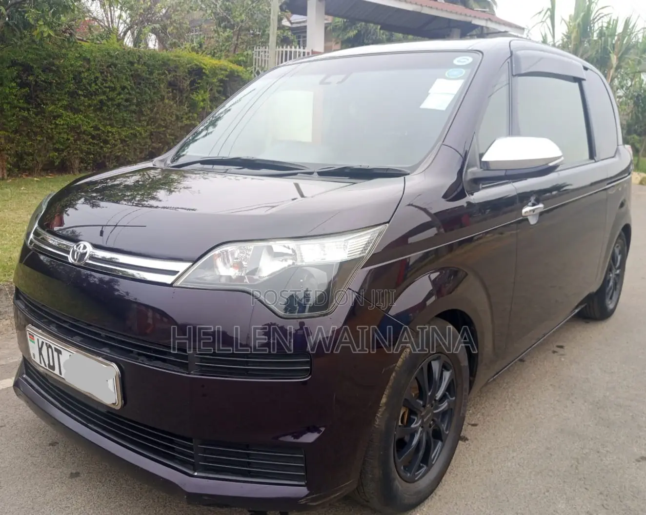 Toyota Spade 2018 Maroon