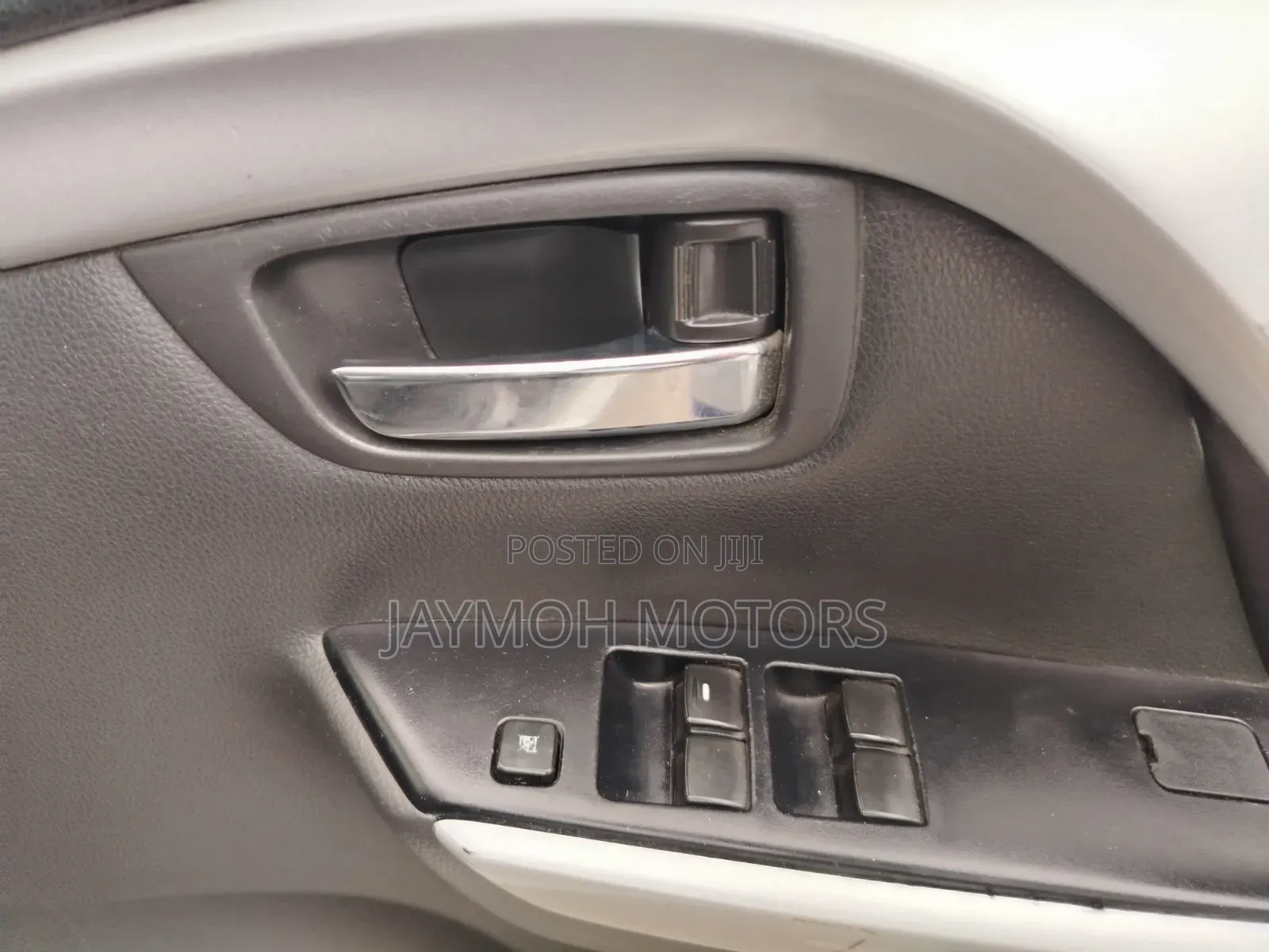 Mitsubishi Pajero Sport 2018 Black