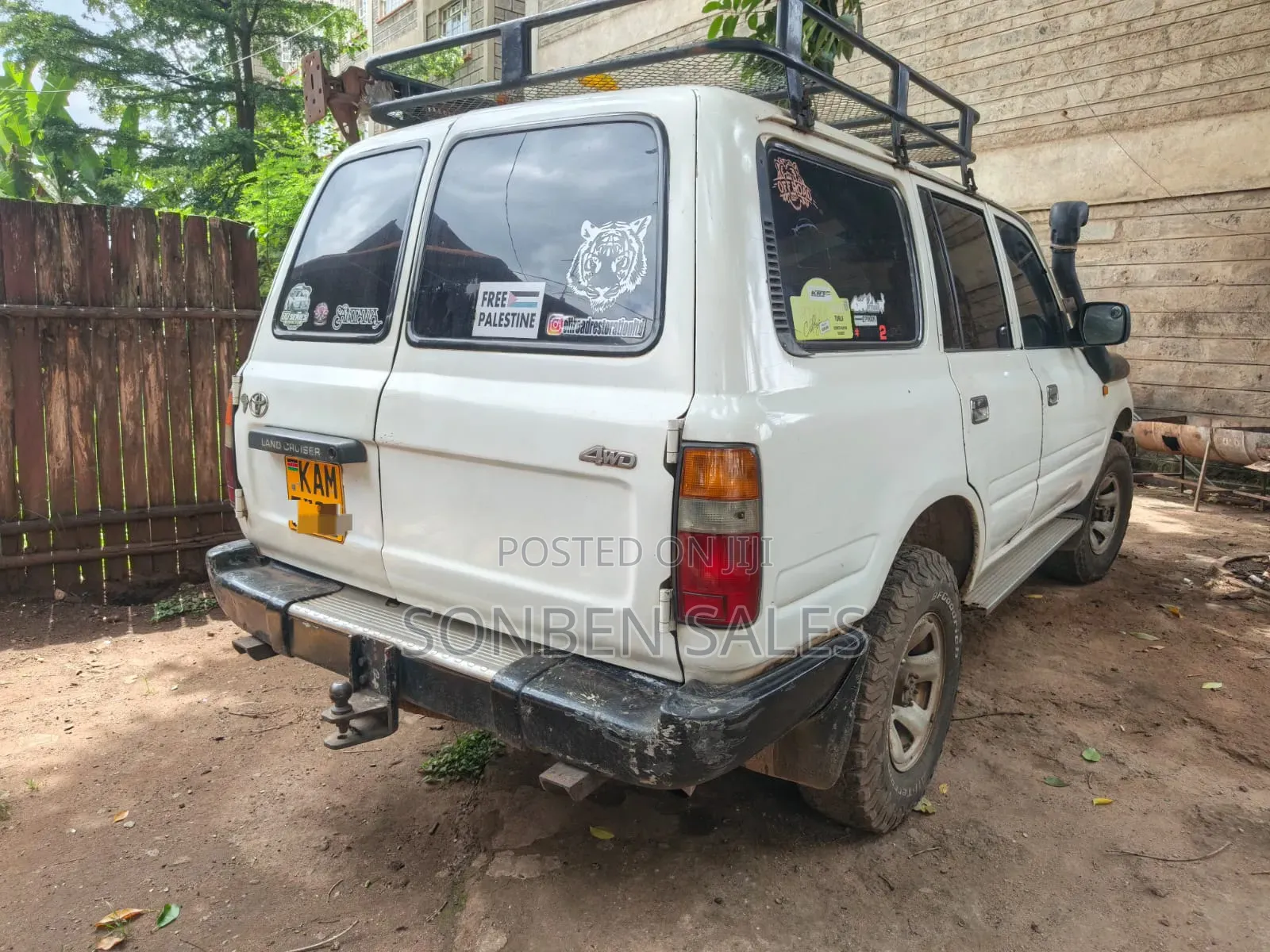 Toyota Land Cruiser 1992 White