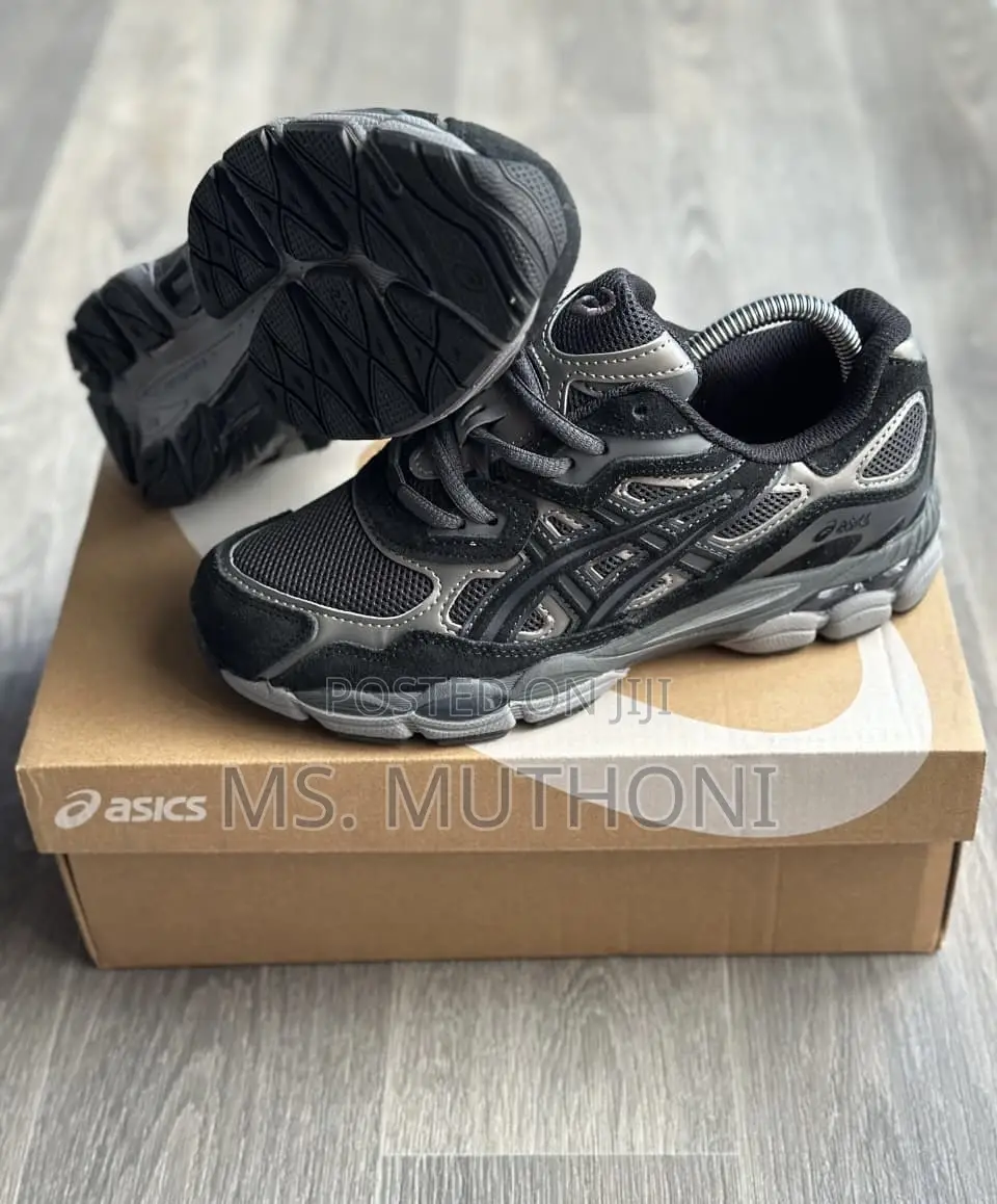 Retro ASICS Gel-Nyc in White Steel Grey.