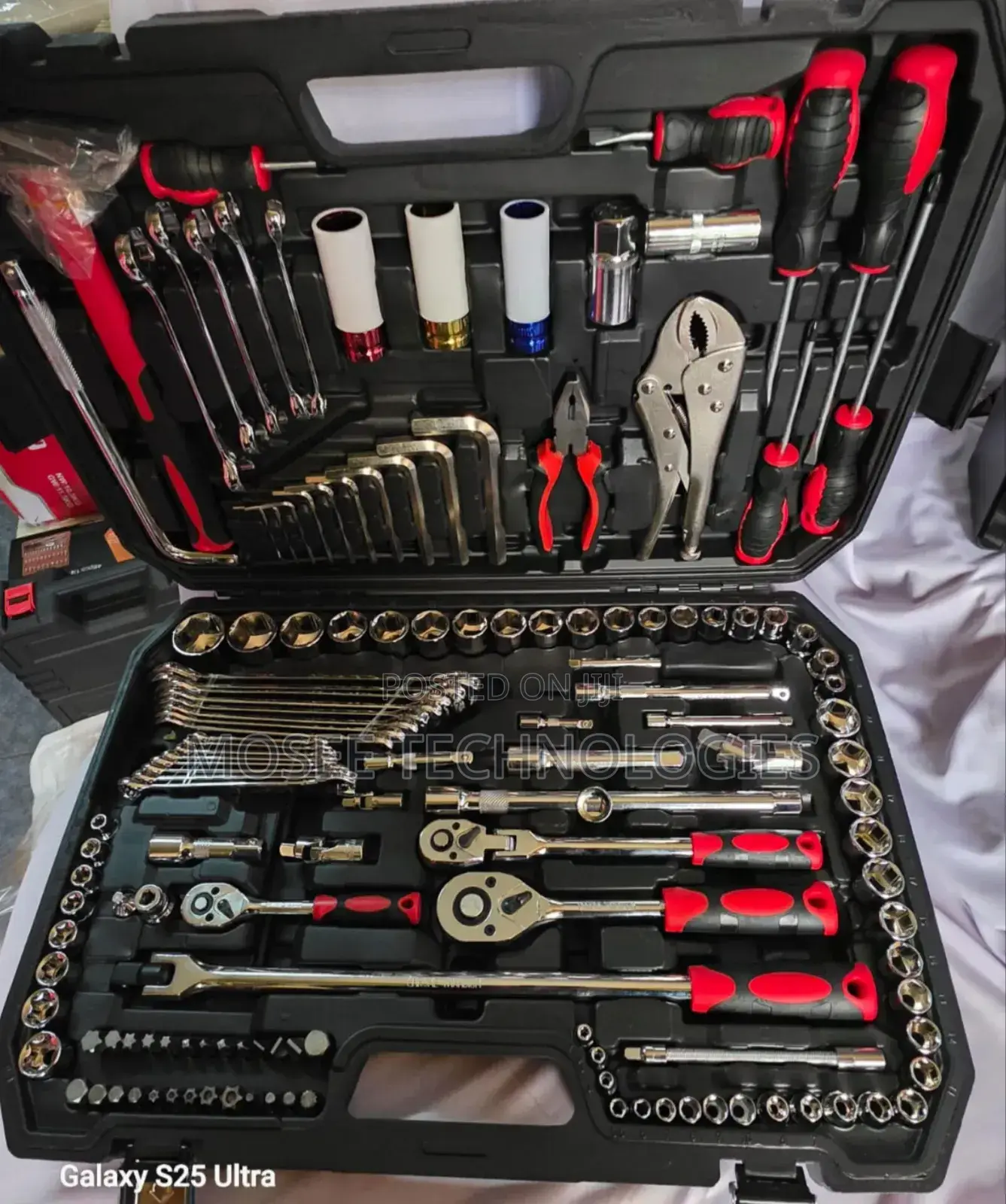 129PCS Heavy-Duty Mechanic Tool Kit With Ratchets & Sockets